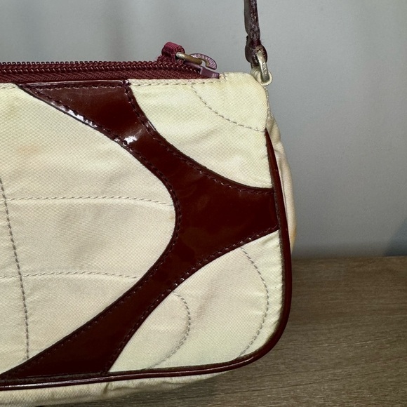 Prada Pochette | Good Vintage Condition | Crossbody - Picture 8 of 13